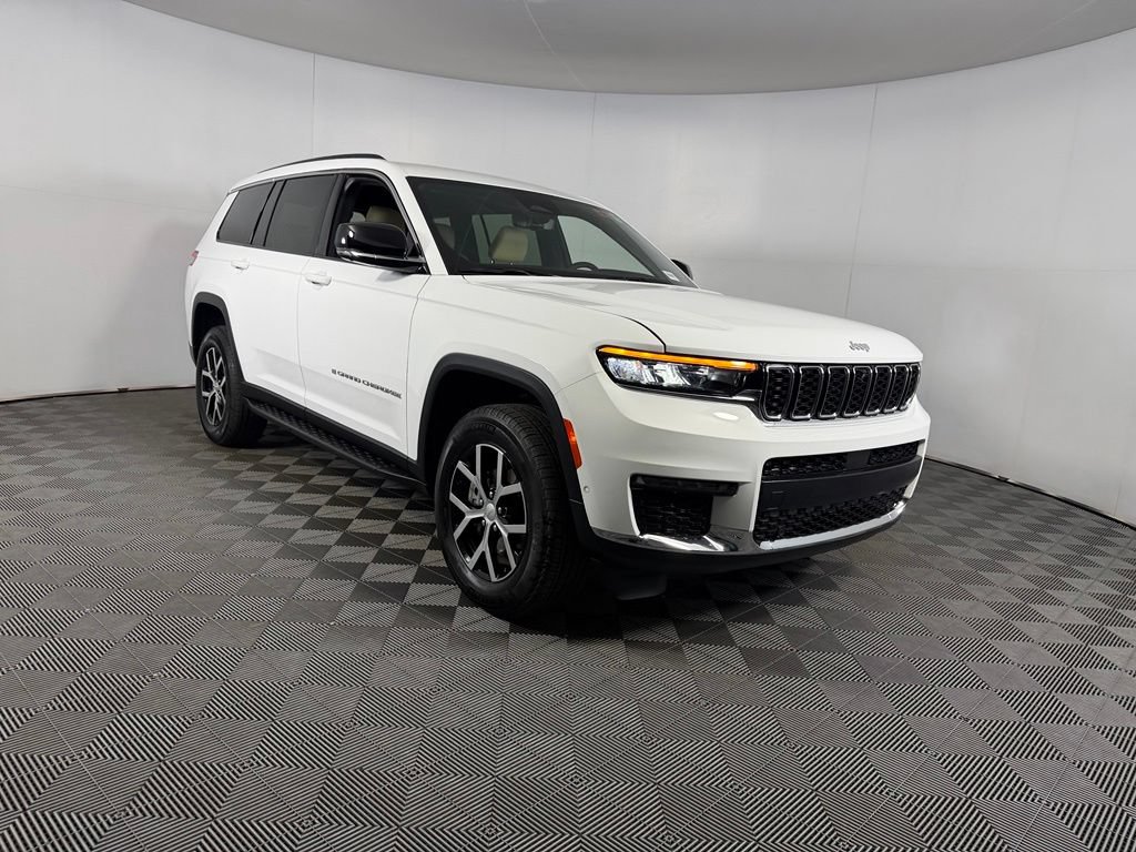 Certified 2025 Jeep Grand Cherokee L Limited w/ Luxury Tech Group II RWD image 8
