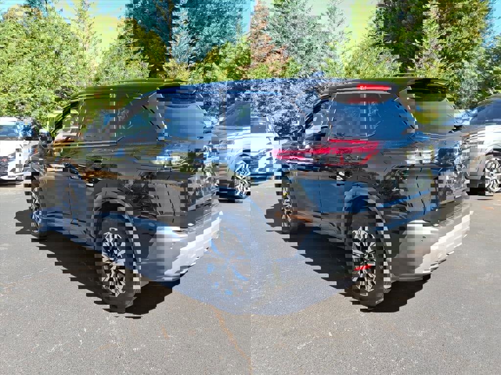 Used 2023 Nissan Rogue SV image 23