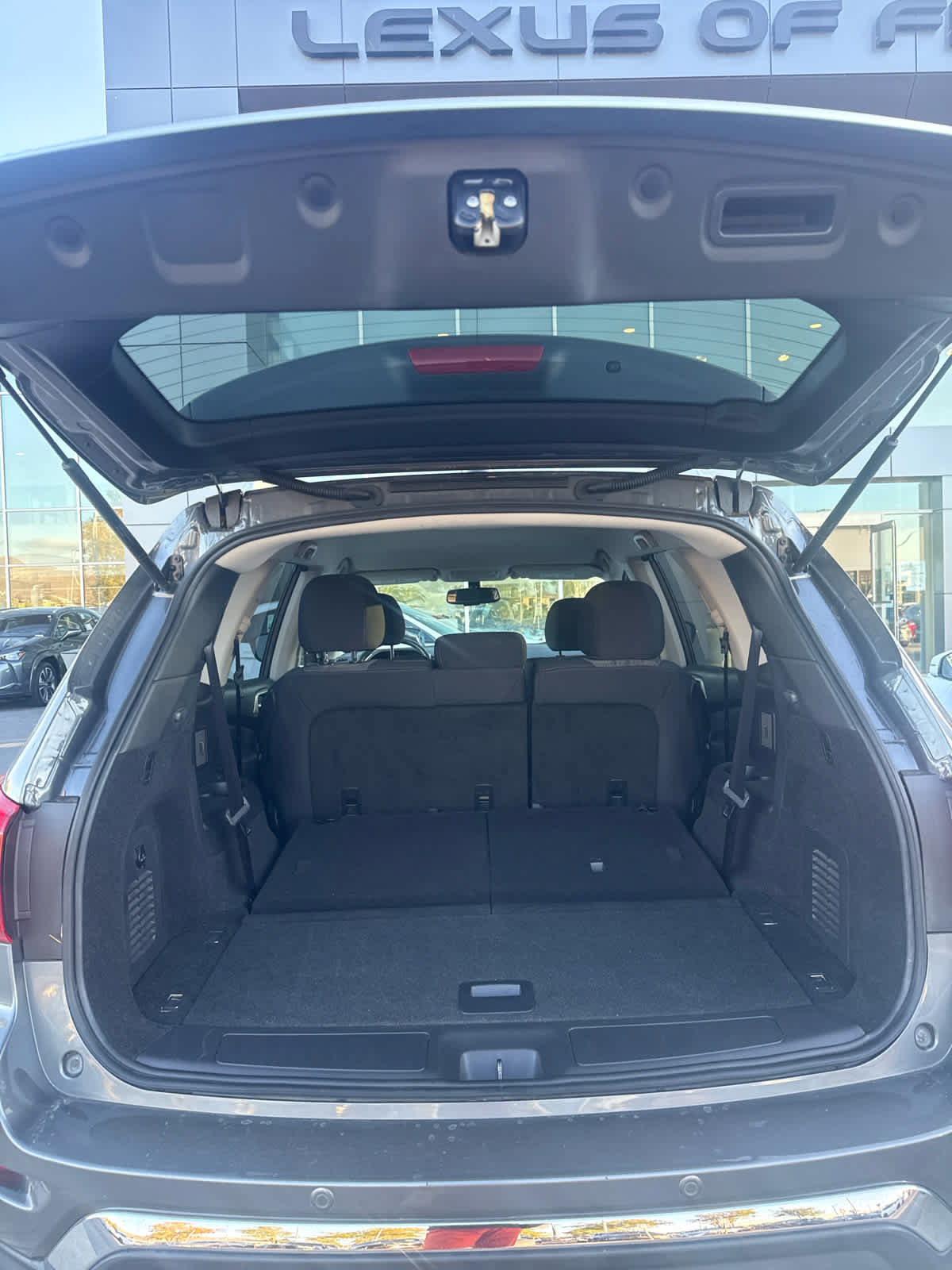 Used 2019 Nissan Pathfinder SV AWD/4WD image 7