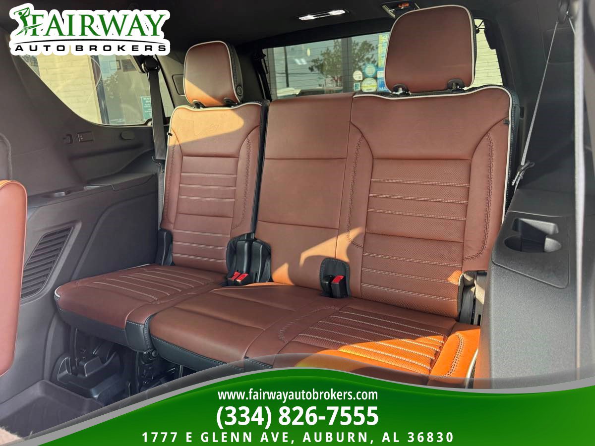 Used 2023 GMC Yukon Denali Ultimate AWD/4WD image 14
