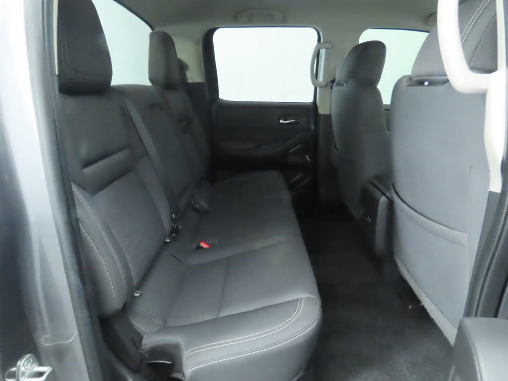 Used 2022 Nissan Frontier SV image 22