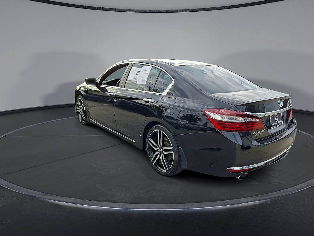 Used 2016 Honda Accord Sport image 9