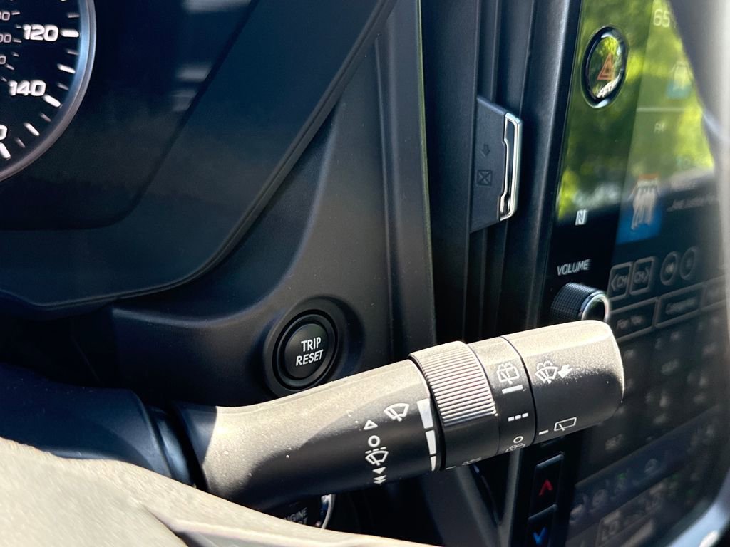 New 2026 Subaru Forester Premium AWD/4WD image 31