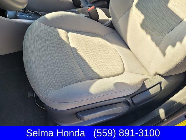 Used 2015 Hyundai Accent GLS image 10