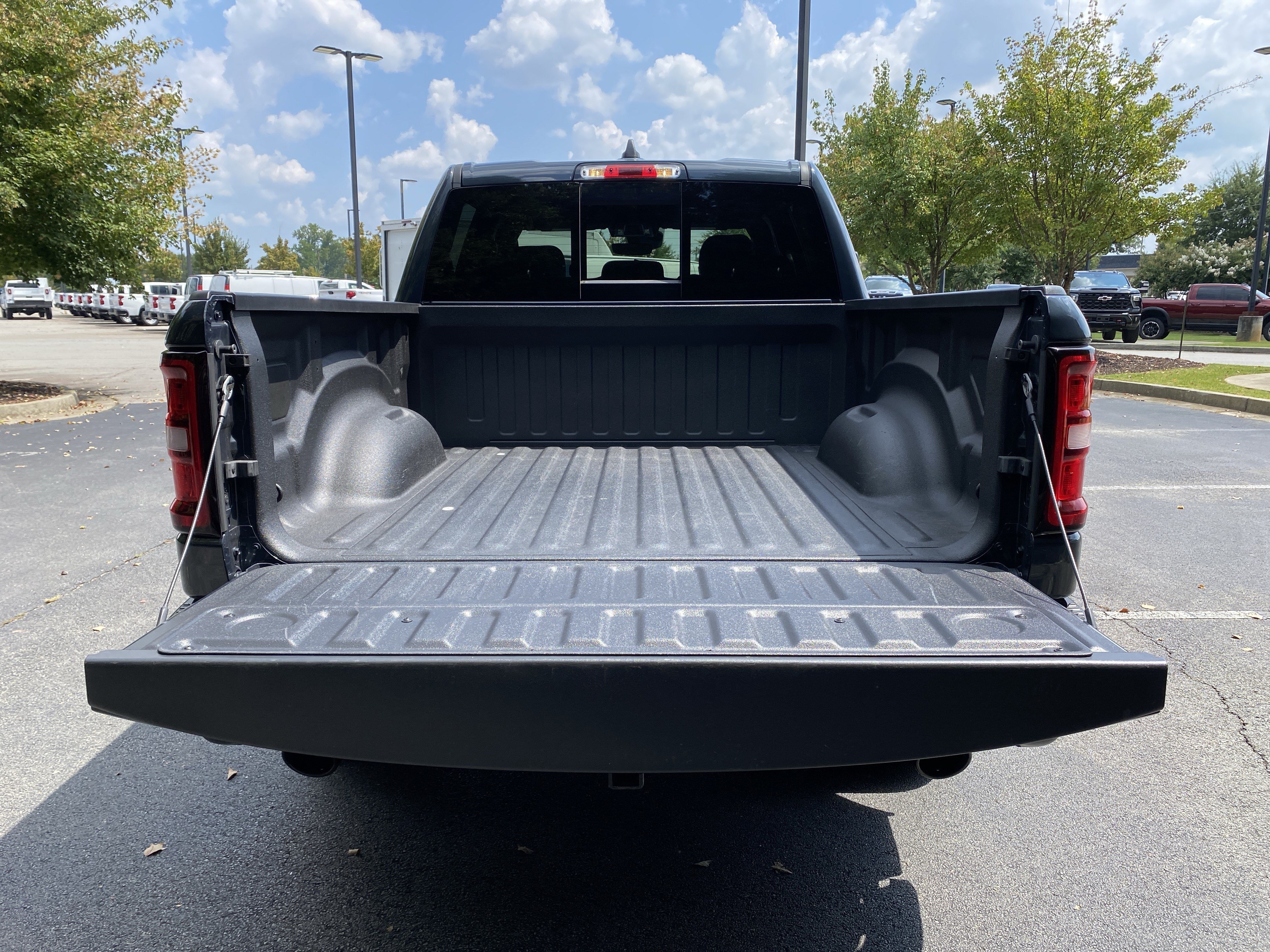 Used 2025 RAM 1500 Big Horn AWD/4WD image 11