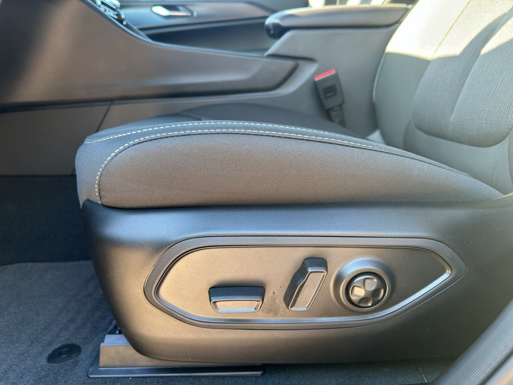 New 2025 Jeep Grand Cherokee Laredo X RWD image 12