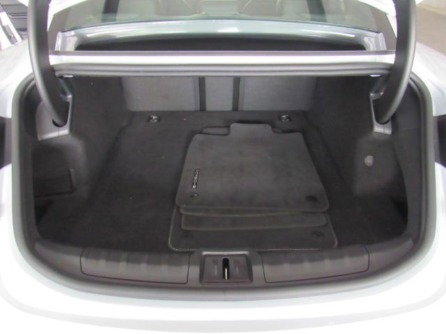 Used 2023 Porsche Taycan Premium Package w/ Premium Package image 50