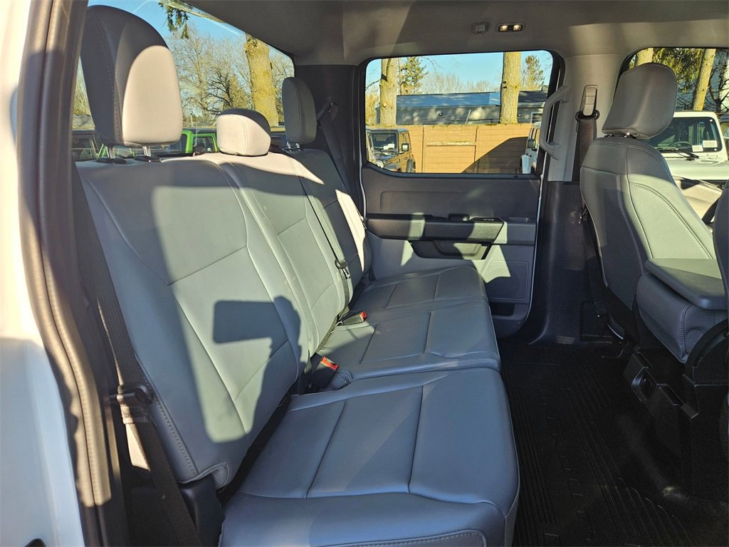 Used 2024 Ford F250 XL w/ XL Chrome Package image 16