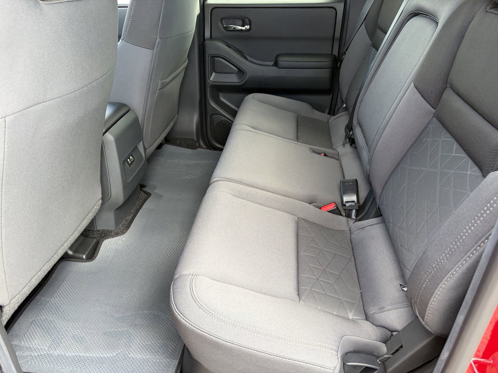New 2026 Nissan Frontier SV w/ Tow Package image 18
