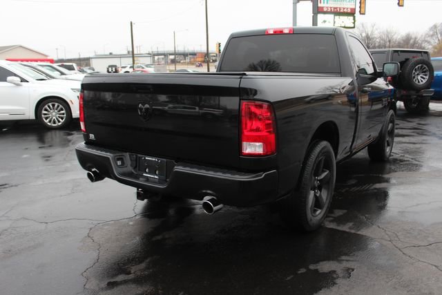 Used 2018 RAM 1500 Express w/ Black Ram 1500 Express Group RWD image 9