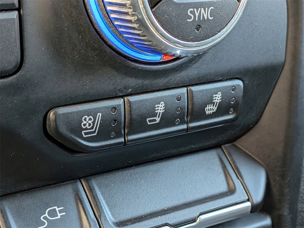 Used 2023 GMC Sierra 2500 AT4 image 21