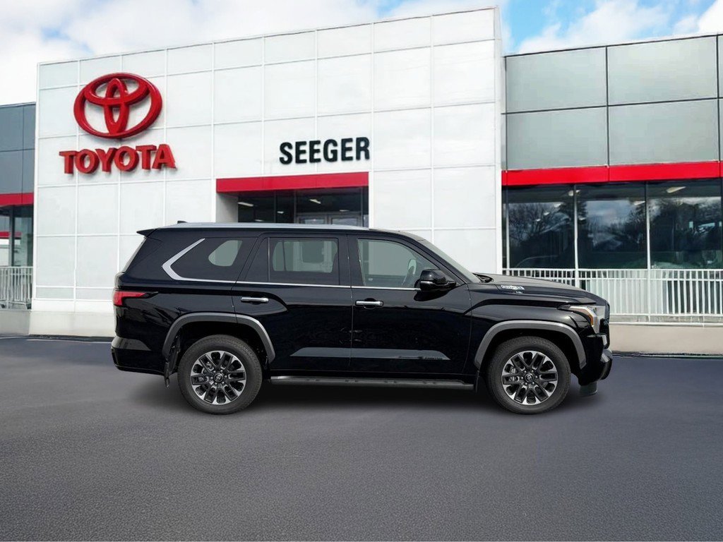 Used 2025 Toyota Sequoia 4WD image 2