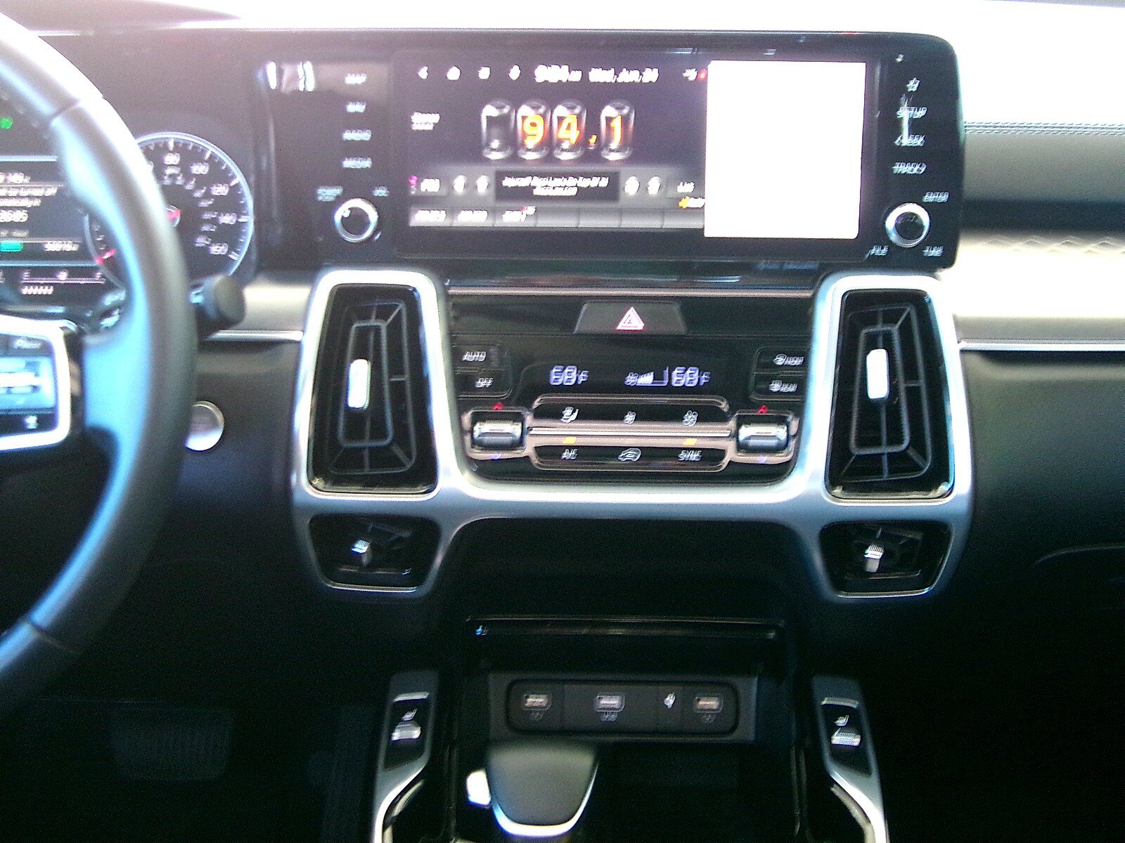 Used 2022 Kia Sorento SX FWD image 15