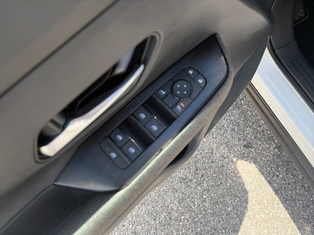 New 2026 Nissan Kicks SV w/ Cold Weather Package AWD/4WD image 12