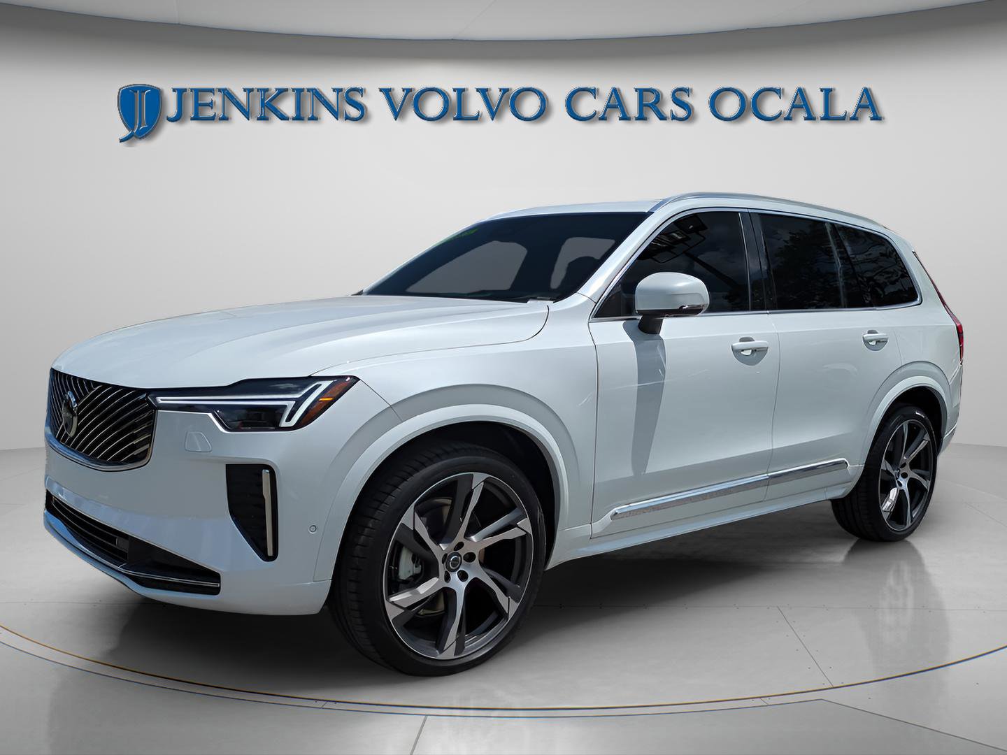 New 2025 Volvo XC90 B6 Ultra w/ Lounge Package image 4