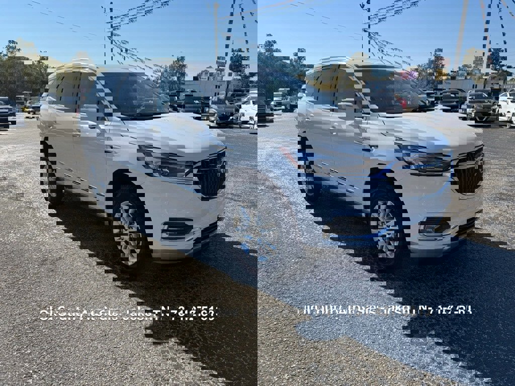 Used 2020 Buick Enclave Essence image 4