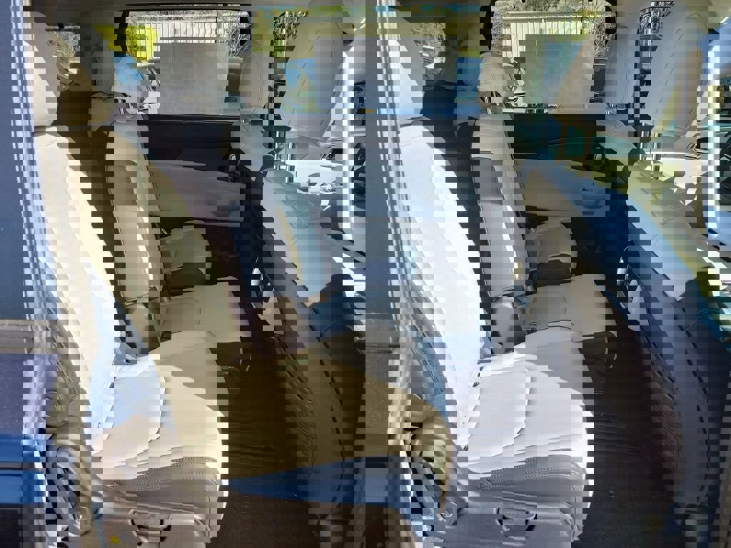 New 2026 Kia Carnival EX FWD image 12