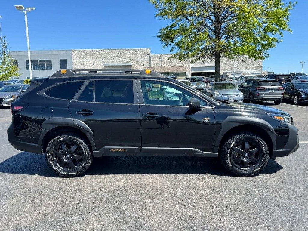 Used 2025 Subaru Outback Wilderness AWD/4WD image 2