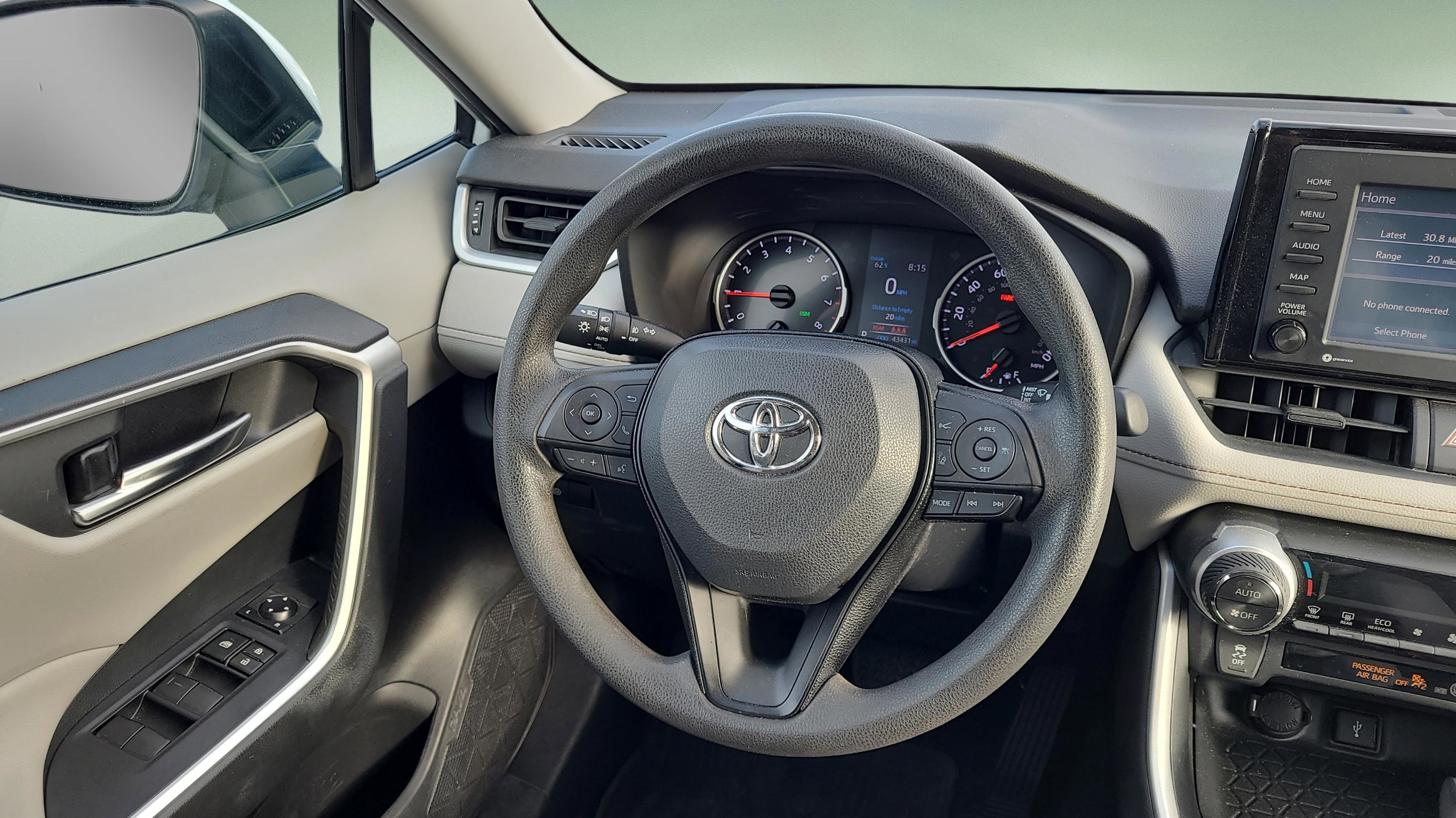 Used 2020 Toyota RAV4 XLE image 12