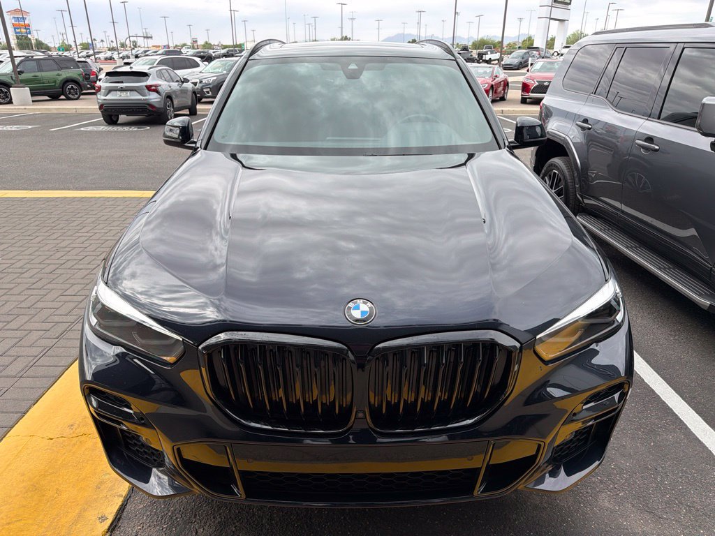 Used 2022 BMW X5 sDrive40i w/ M Sport Package RWD image 2