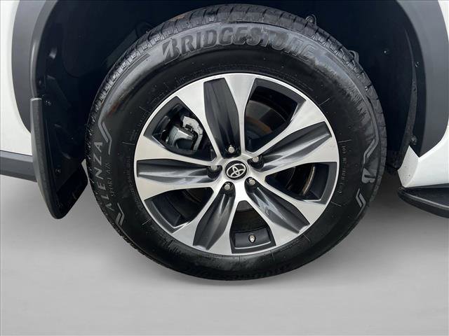Certified 2025 Toyota Highlander XLE image 26