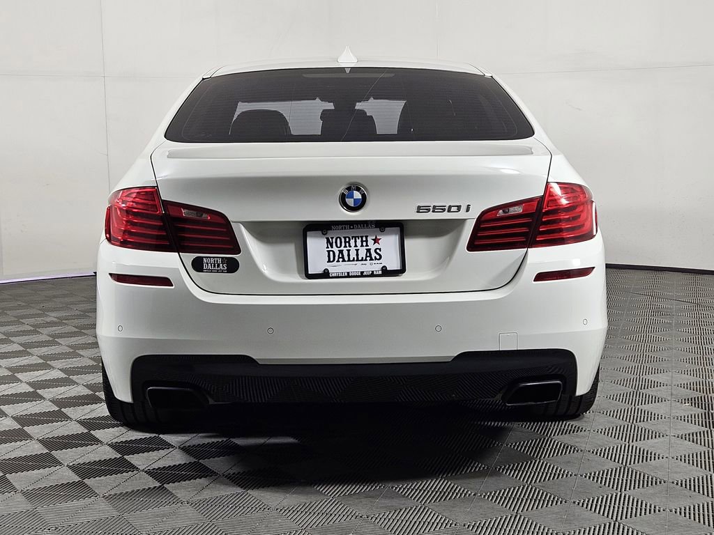 Used 2016 BMW 550i Sedan RWD image 4