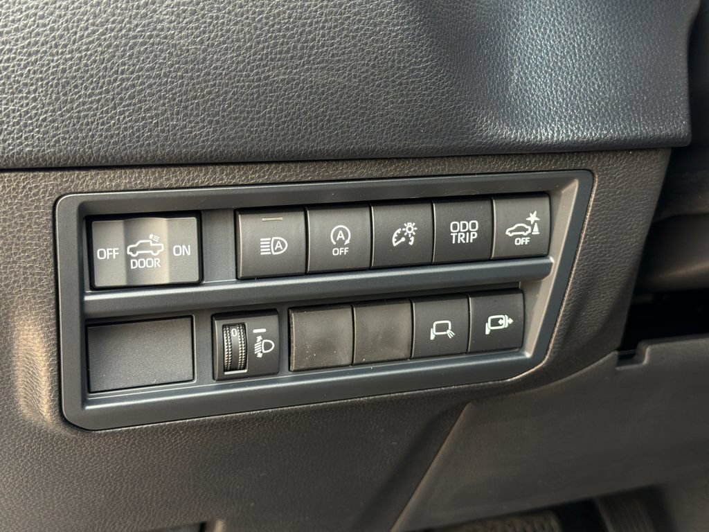 New 2026 Toyota Tundra SR5 AWD/4WD image 18