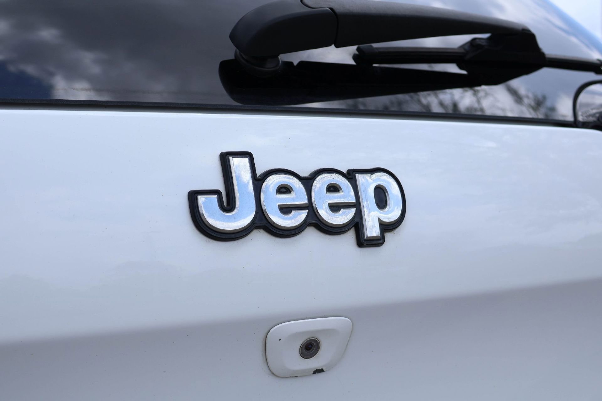 Used 2014 Jeep Cherokee Limited FWD image 7