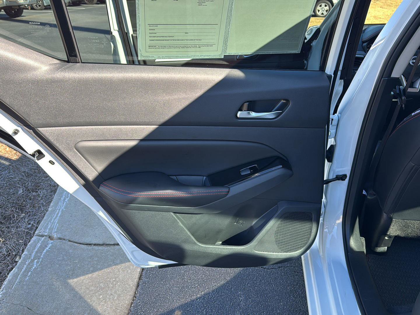 Used 2025 Nissan Altima 2.5 SR image 15