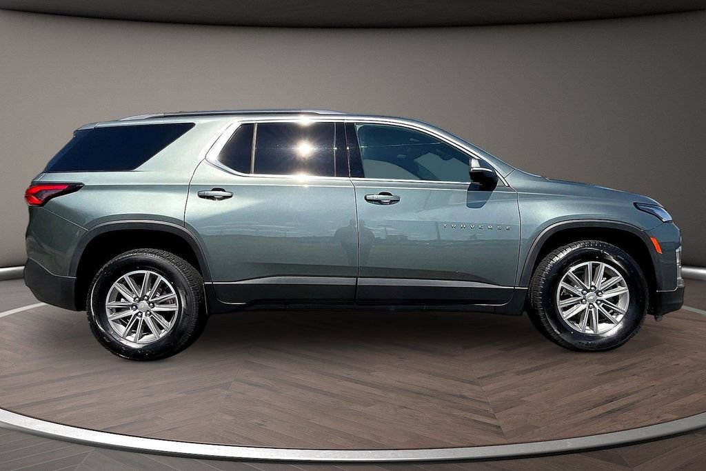 Used 2023 Chevrolet Traverse LT FWD image 9
