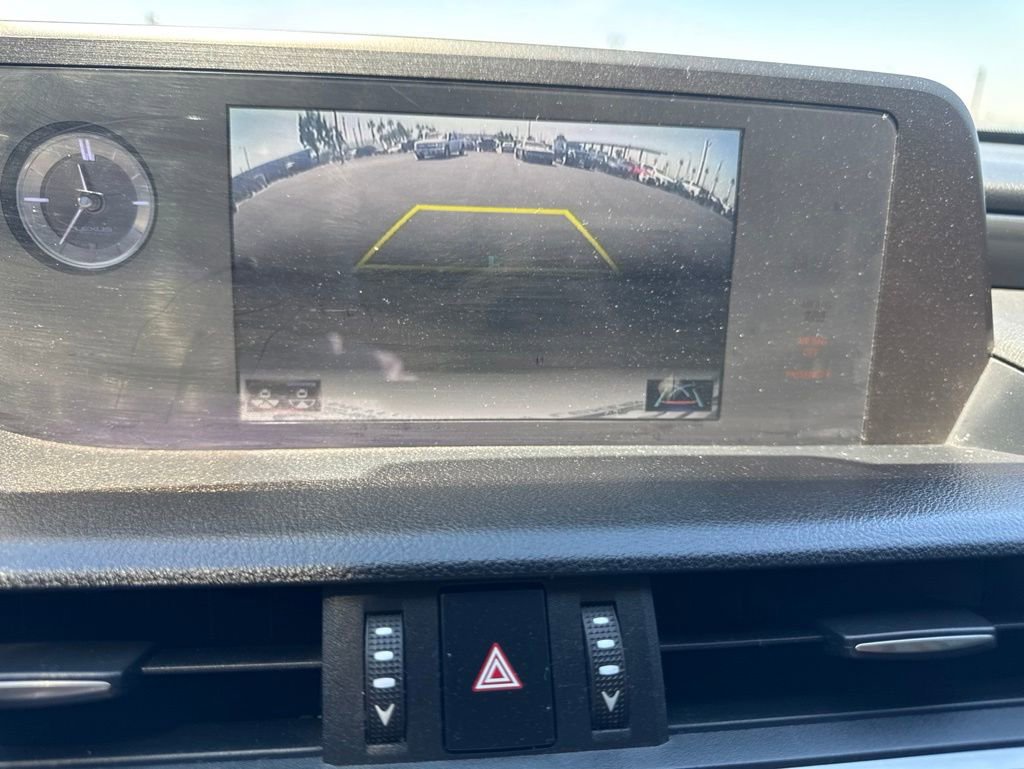 Used 2020 Lexus ES 300h w/ Accessory Package FWD image 22