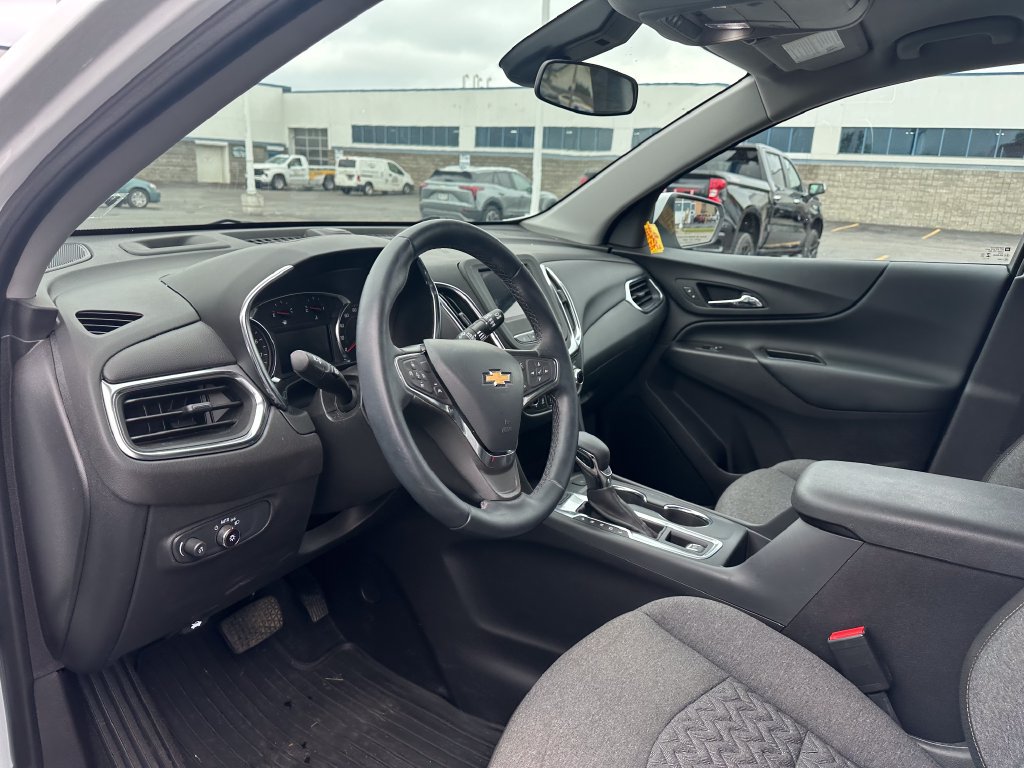 Used 2024 Chevrolet Equinox LT AWD/4WD image 8