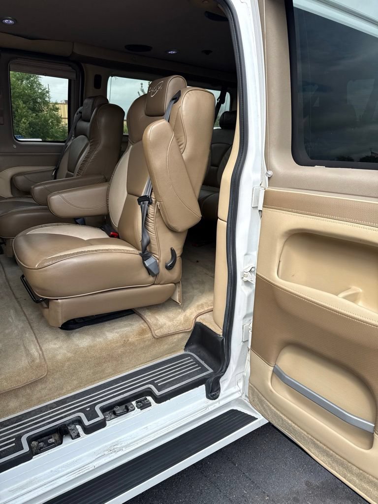 Used 2014 Chevrolet Express 1500 AWD image 55