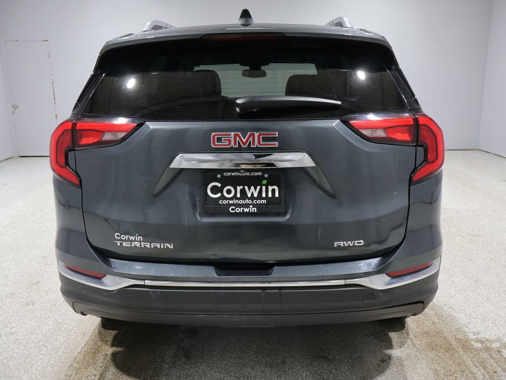 Used 2020 GMC Terrain SLT image 3