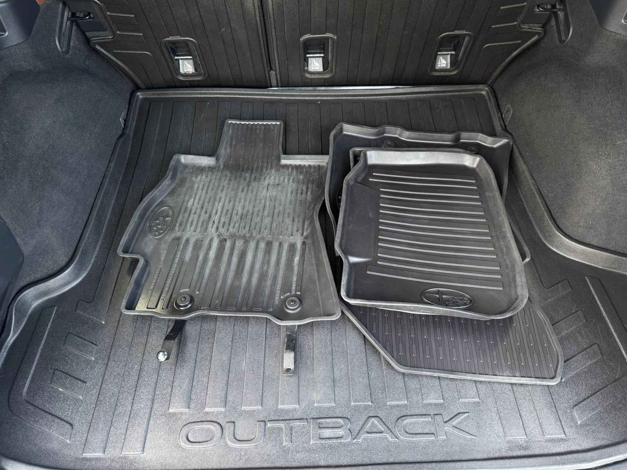 Used 2019 Subaru Outback 3.6R Touring AWD/4WD image 19