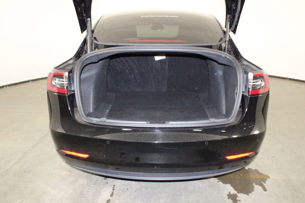 Used 2021 Tesla Model 3 Standard Range Plus image 13