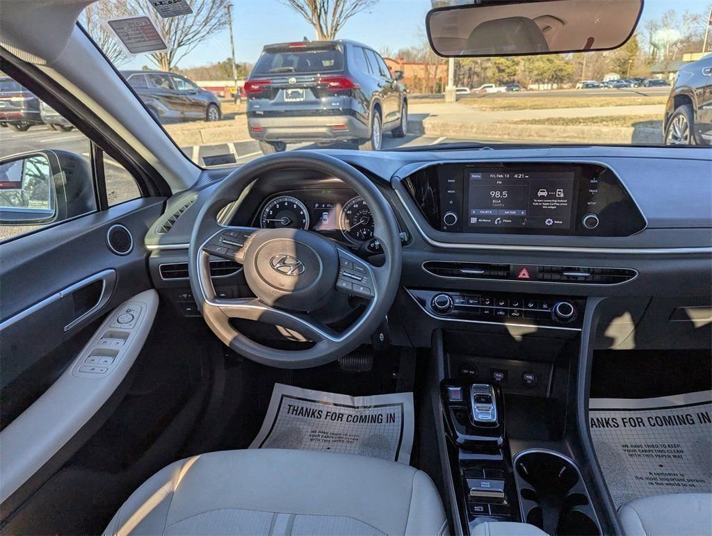 Used 2023 Hyundai Sonata SE image 11
