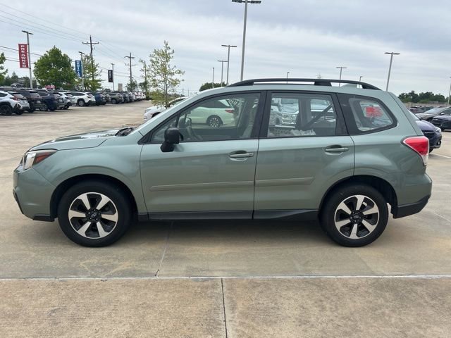 Used 2017 Subaru Forester 2.5i w/ Alloy Wheel Package image 4