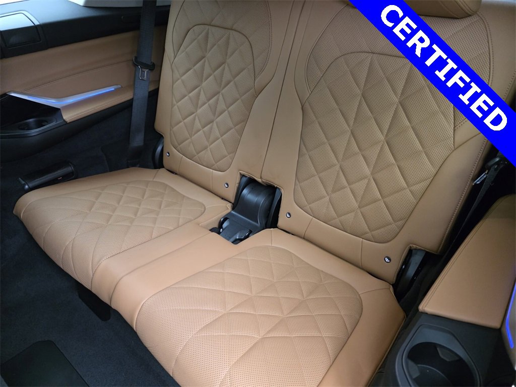Used 2024 BMW X7 xDrive40i image 16