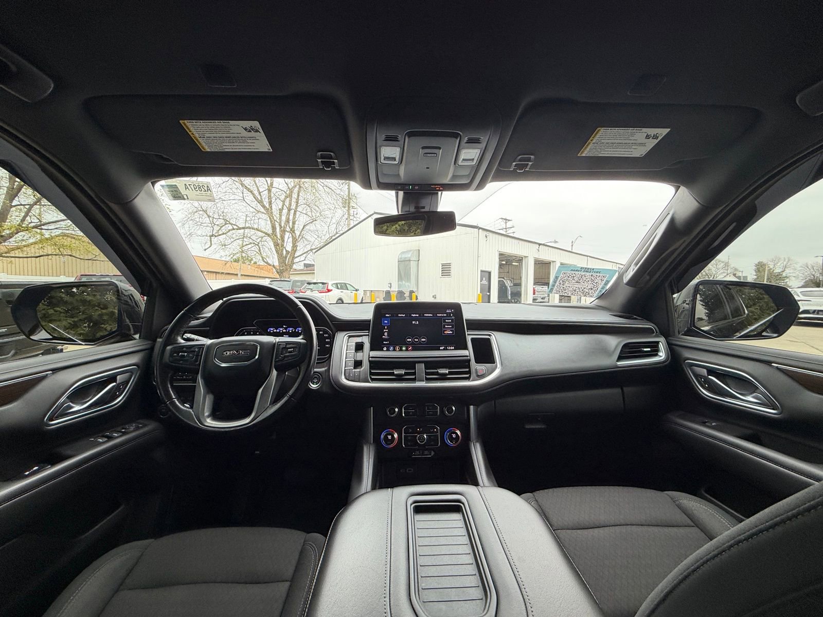 Used 2021 GMC Yukon SLE w/ Gmc Pro Safety Plus Package image 28