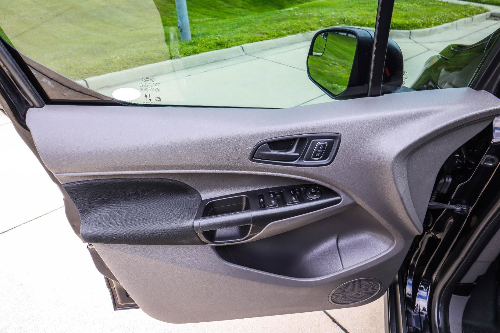 Used 2021 Ford Transit Connect XL FWD image 31