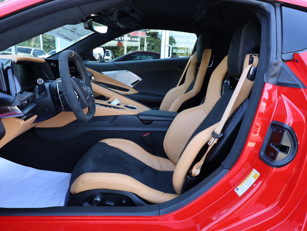 New 2027 Chevrolet Corvette Grand Sport w/ Z52 Sport Performance Package RWD image 17