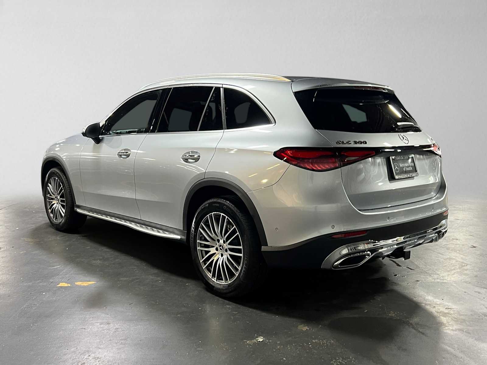 Used 2026 Mercedes-Benz GLC 300 4MATIC image 5