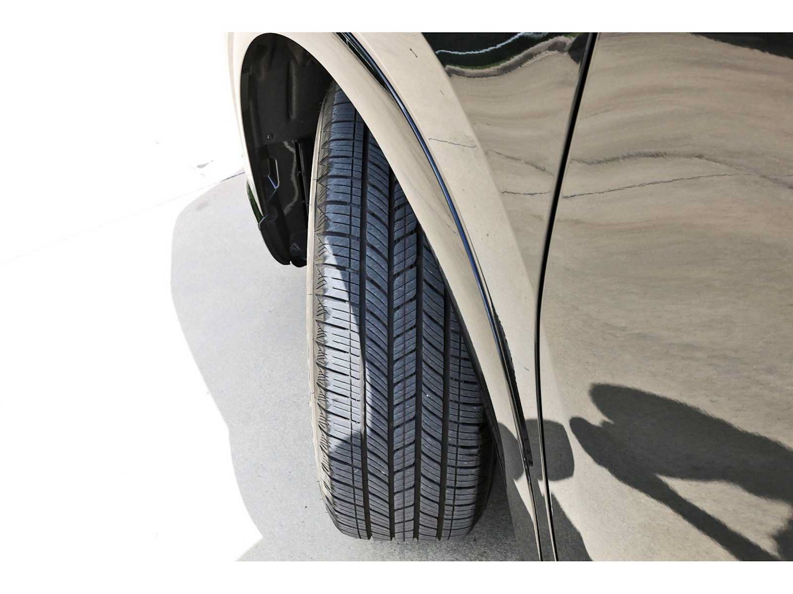 Used 2025 Lexus RX 350 Premium w/ Accessory Package (Z1) FWD image 29