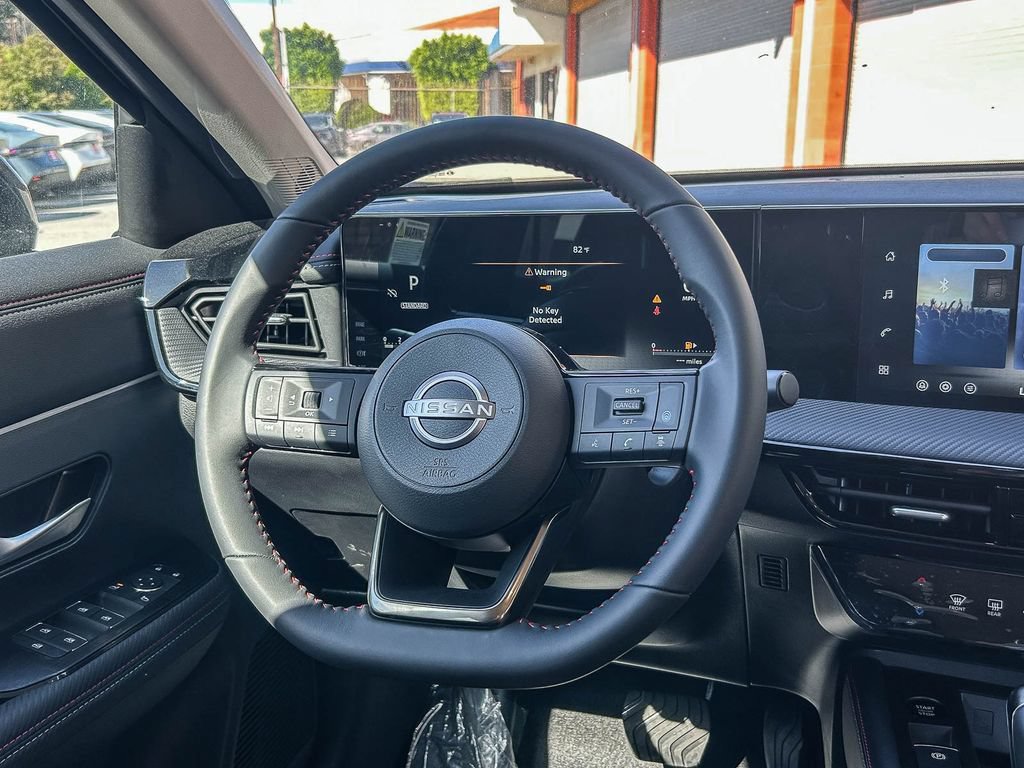 New 2026 Nissan Kicks SR FWD image 18