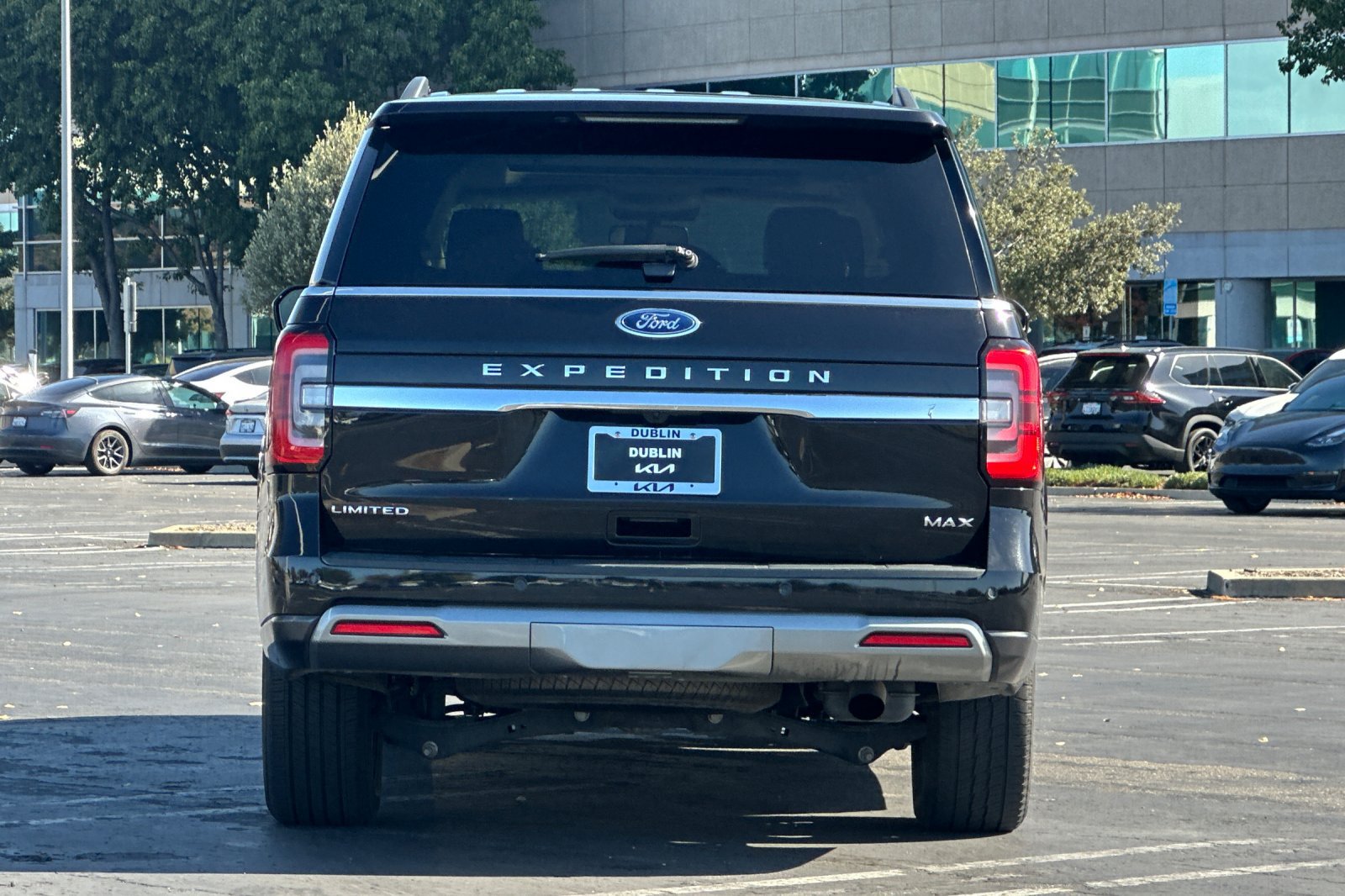 Used 2024 Ford Expedition Max Limited RWD image 5