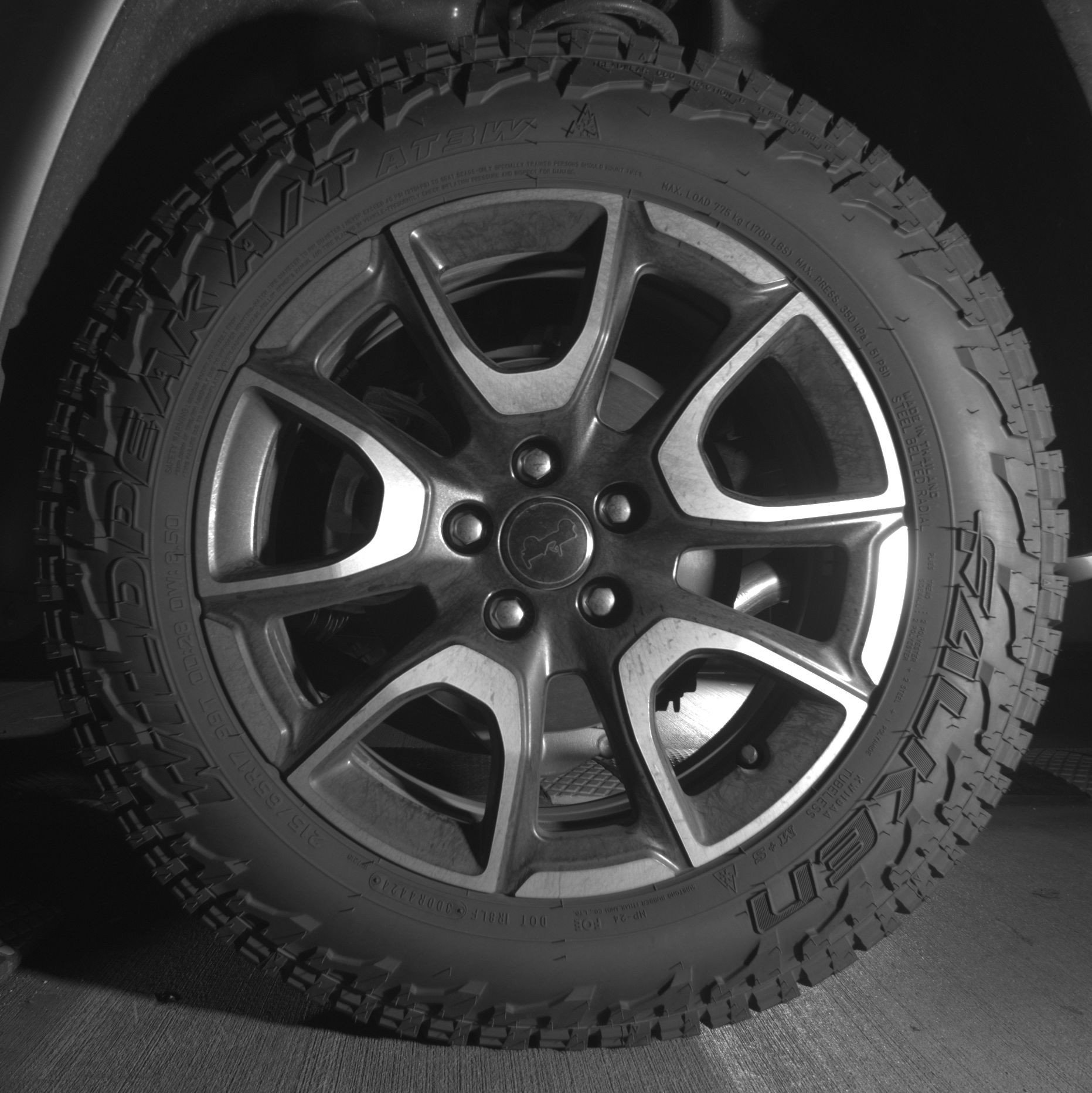 Used 2025 Jeep Compass Trailhawk AWD/4WD image 14