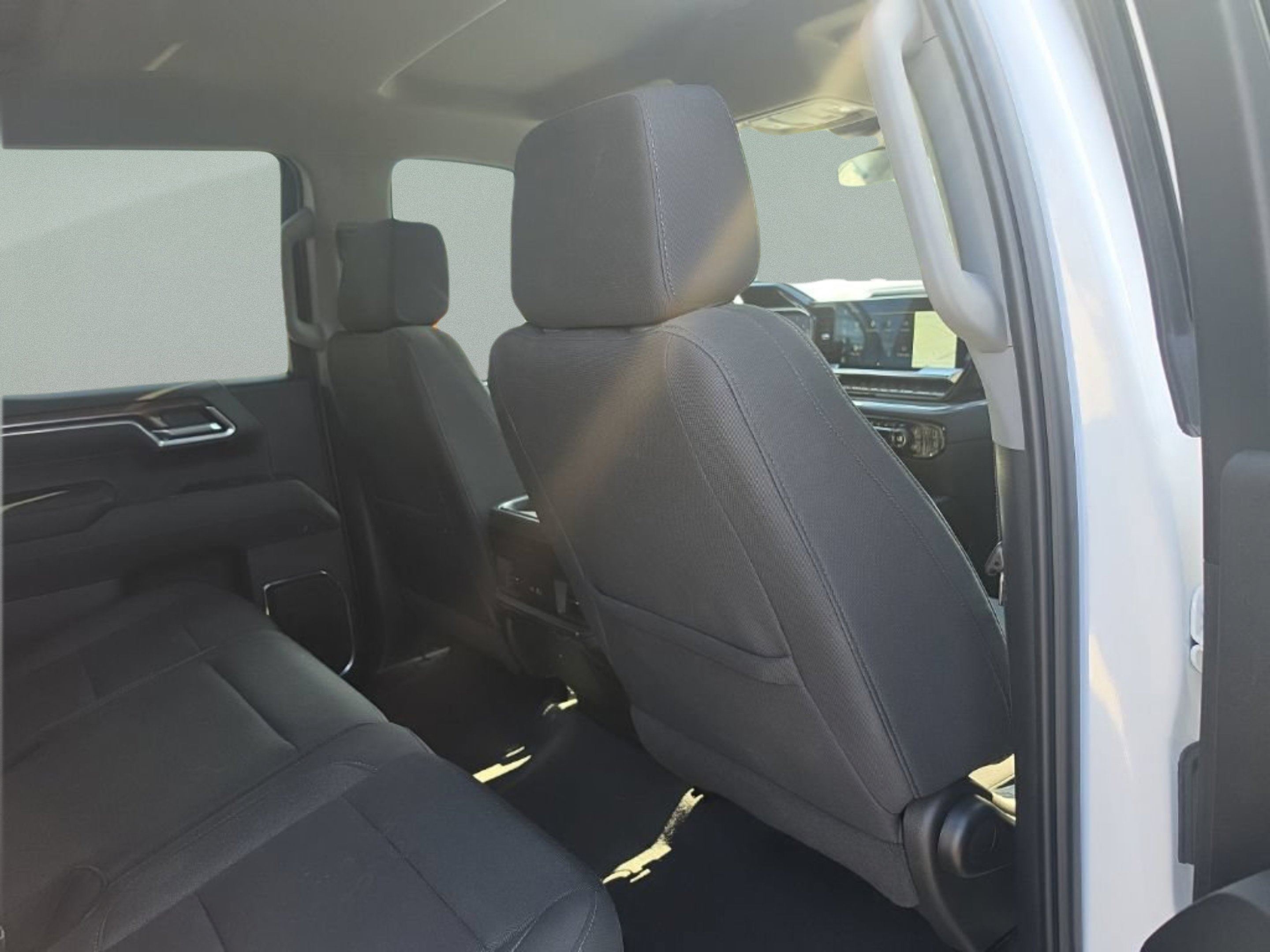 Used 2025 Chevrolet Silverado 1500 LT RWD image 25