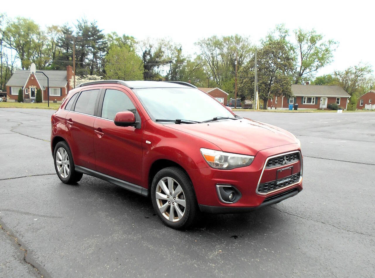 Used 2013 Mitsubishi Outlander Sport SE AWD/4WD image 4
