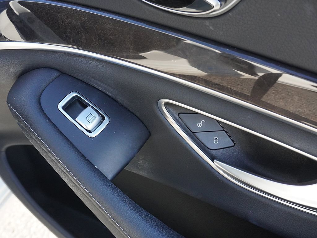 Used 2017 Mercedes-Benz S 550 4MATIC Sedan image 42